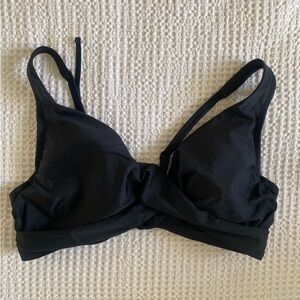 Adjustable underwire Black Bikini Top